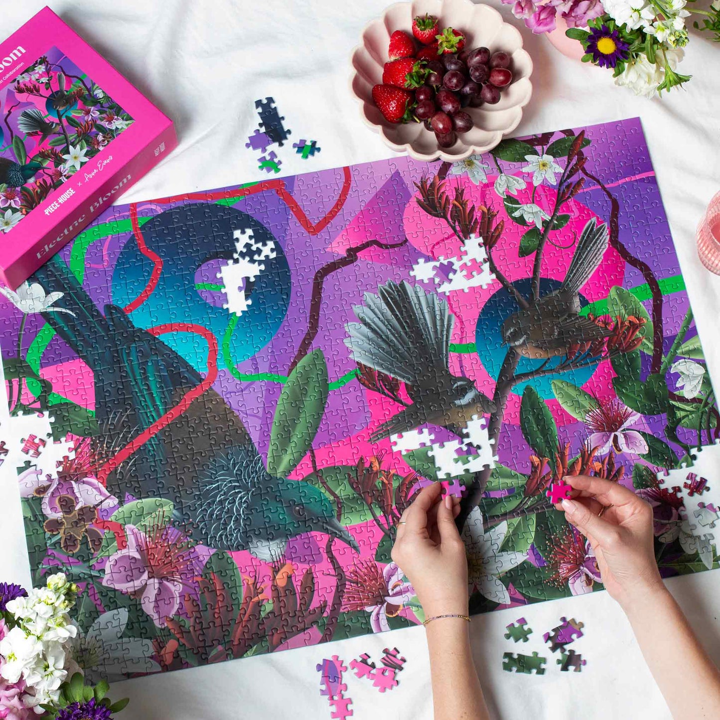 PieceHouse 1000 Piece Puzzle - Electric Bloom