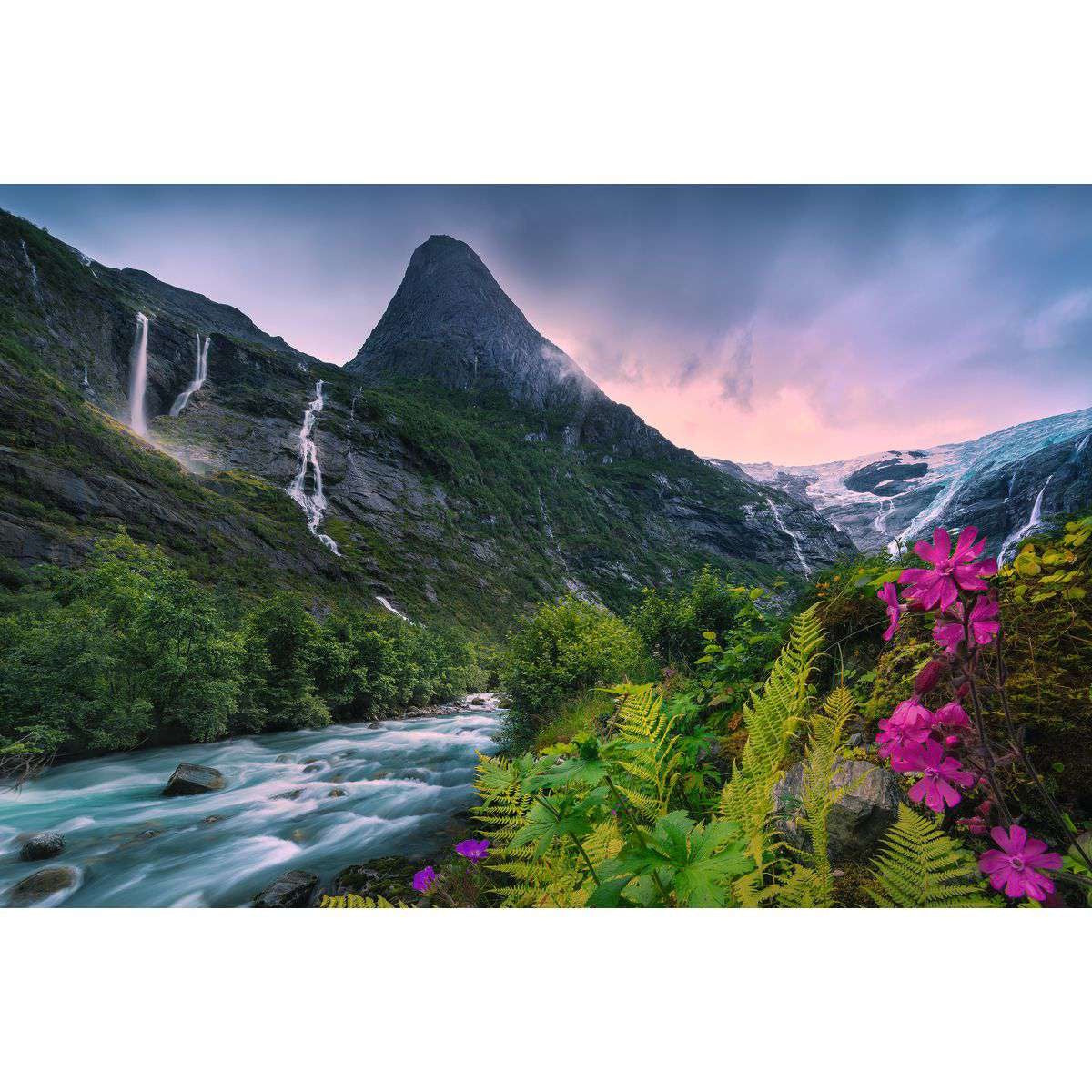 Ravensburger 4000 Piece Puzzle - Stunning Mountain Vibes