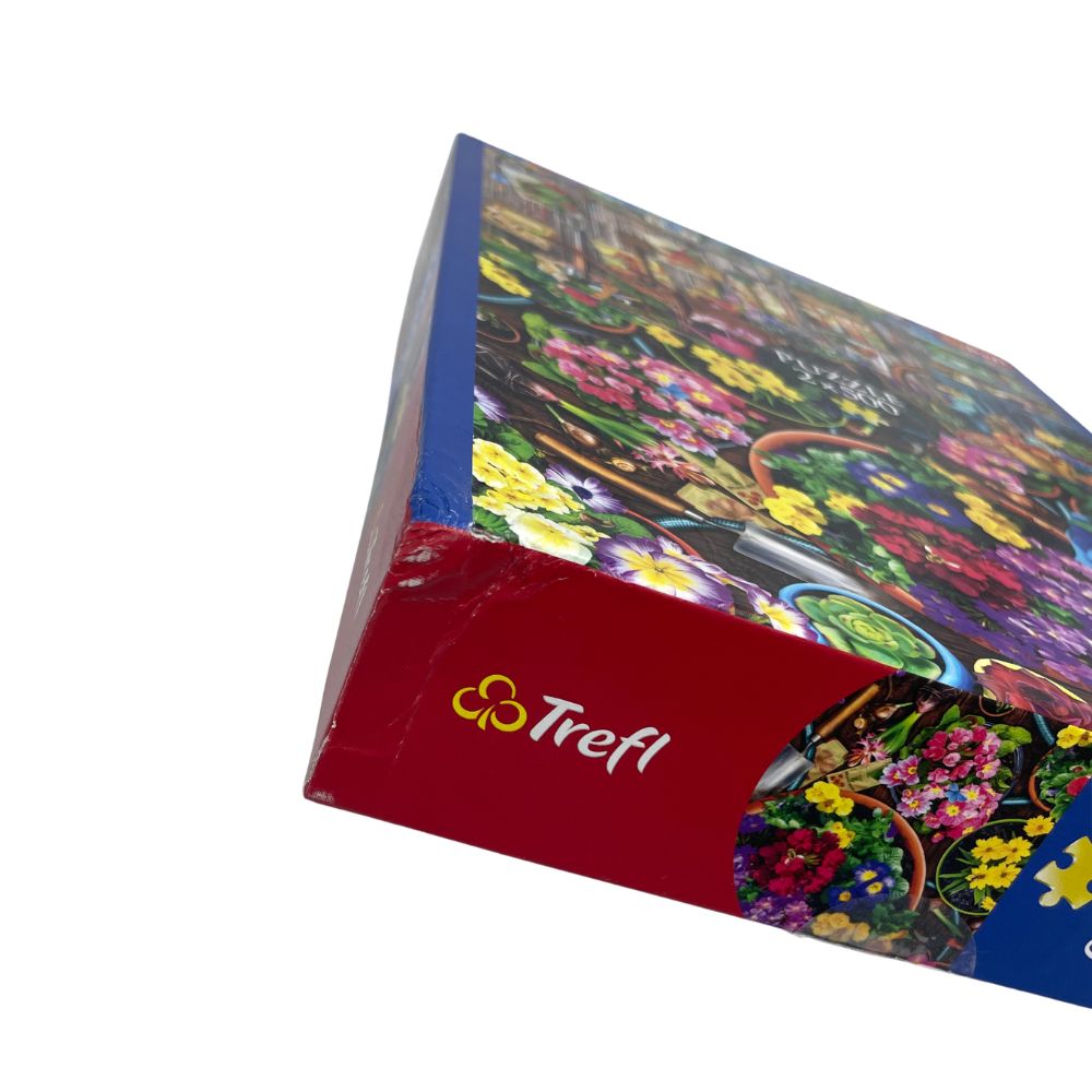 Trefl 2 x 500 Piece Puzzles - Working in the Garden (Damaged Box)