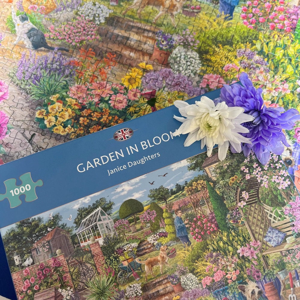 Gibsons 1000 Piece Jigsaw Puzzle - Garden in Bloom