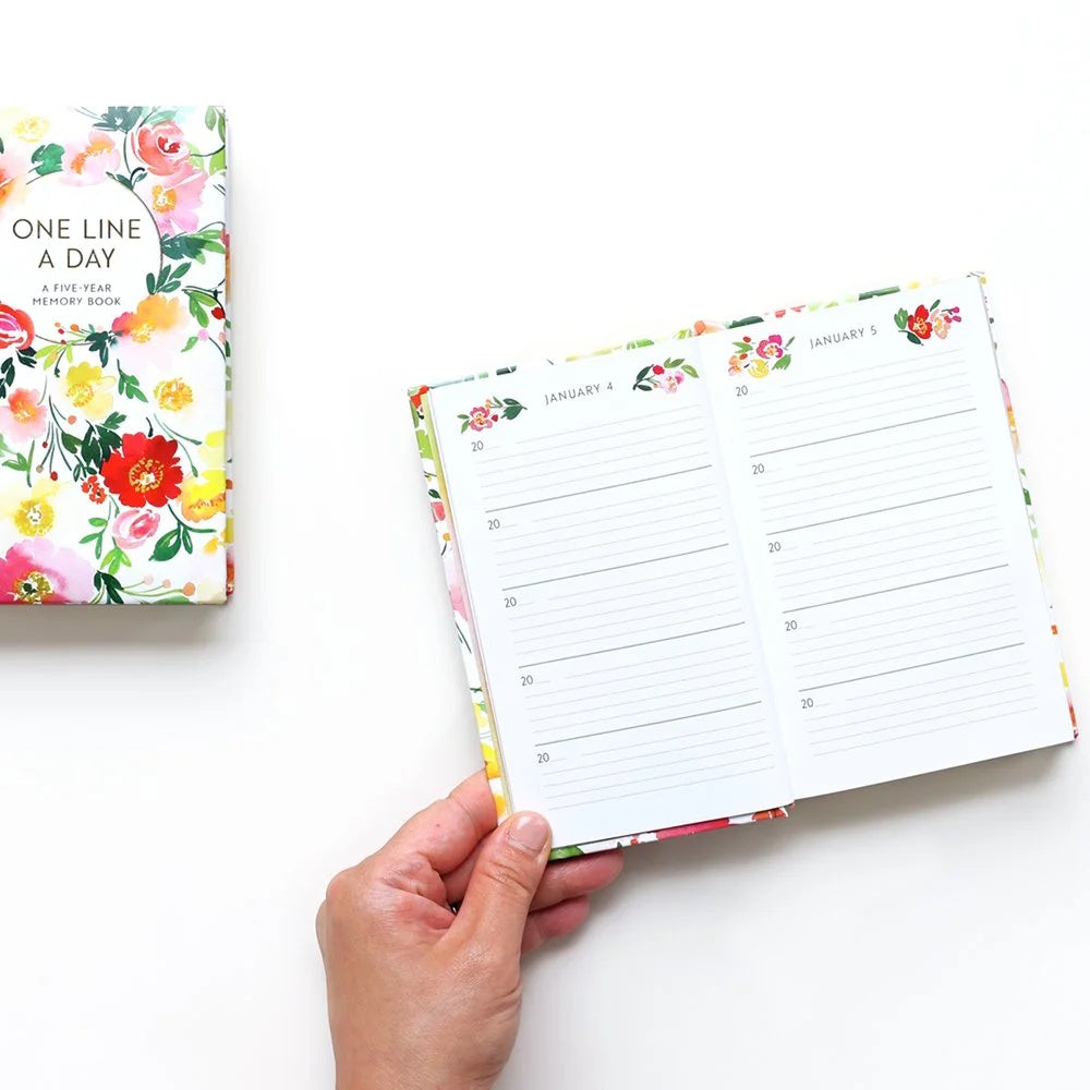 Floral One Line a Day: A Five-Year Memory Journal