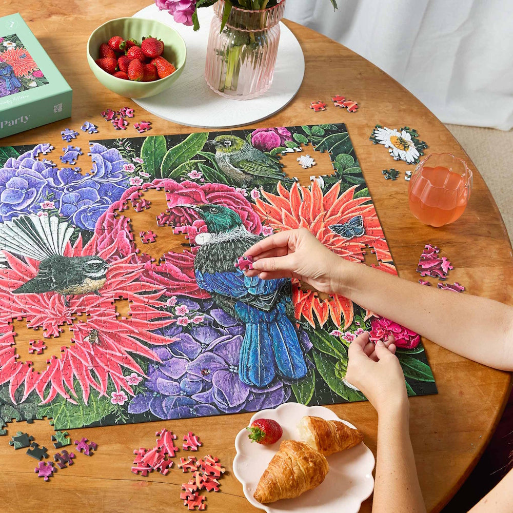 PieceHouse 1000 Piece Puzzle - Garden Party